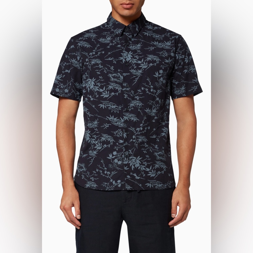 Vince mens XL classic fit blue floral short sleeve button up casual shirt EUC